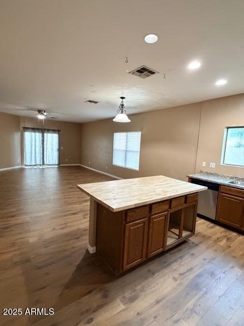 Building Photo - 2923 W Five Mile Peak Dr