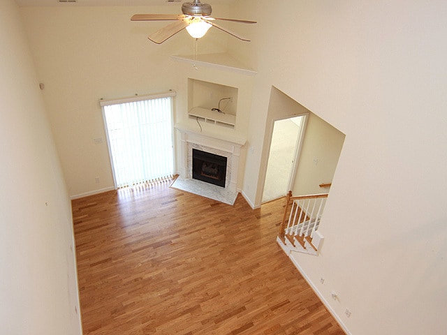 Building Photo - Spacious End Unit Townhome Convenient to Brier Creek!