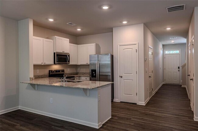 Building Photo - 21 Sweetspire Dr NW