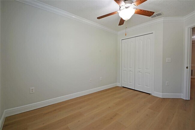 Building Photo - 11925 Greengate Dr
