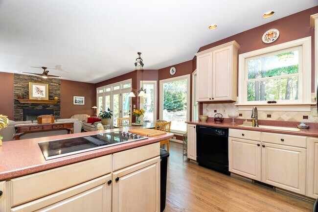 Building Photo - 100 Northstar Ct
