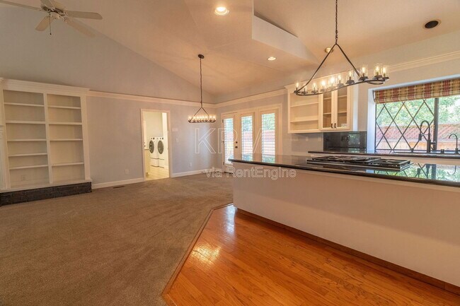 Building Photo - 672 Cypress Run