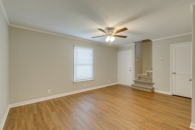 Building Photo - 1027 Chickasaw Trail