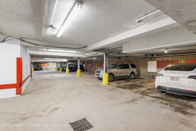 Building Photo - 205 E Durant Ave