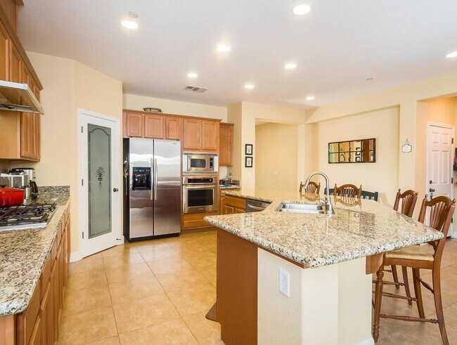 Building Photo - Beautiful single story/3 bed/2bath plus office Home for Rent in Woodland