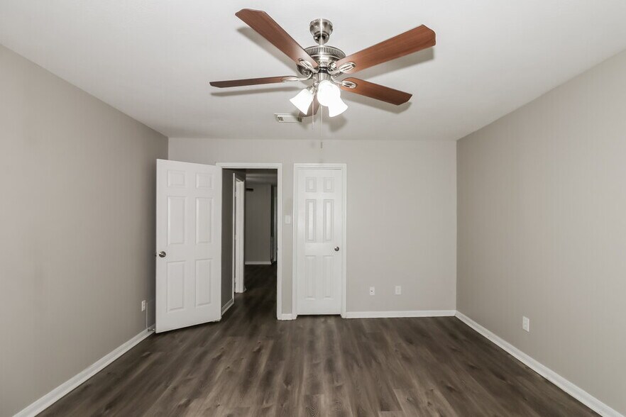 Building Photo - 3615 Rolling Springs Ln