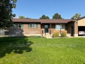 Building Photo - 9694 S Stonehaven St