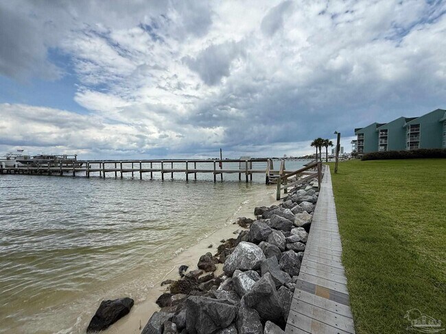 Building Photo - 1200 Fort Pickens Rd