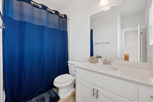 Building Photo - 1506 Arcilla St
