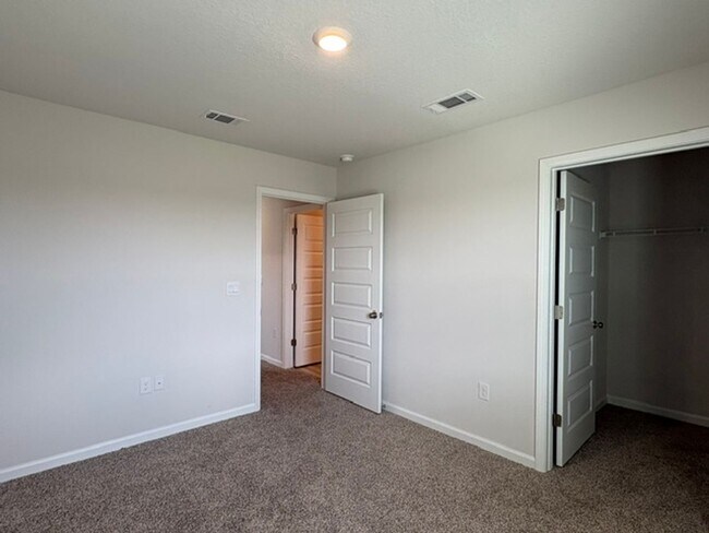 Building Photo - 2637 Saltgrass Wy