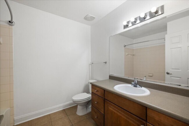 Building Photo - 606 Wingspan Way