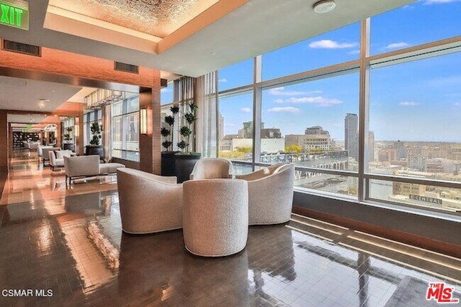 Building Photo - 900 W Olympic Blvd