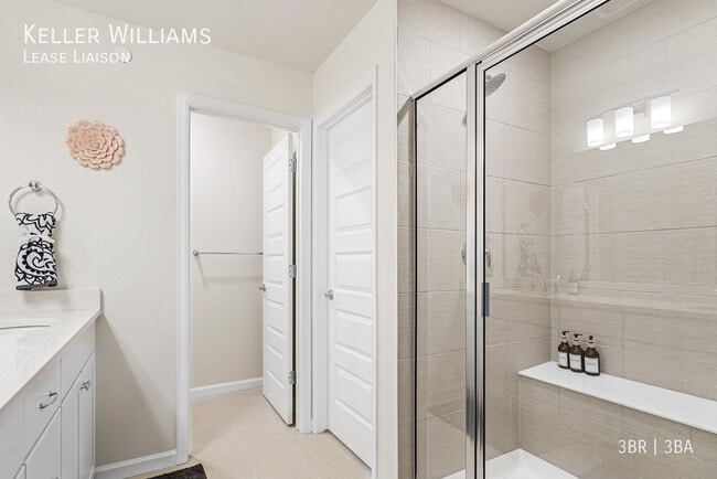 Building Photo - 1539 Spring Water Pt