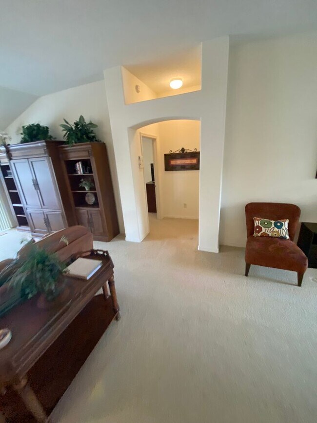 Building Photo - SEASONAL RENTAL. Large 4 Bed + 4 1/2 Baths Home, w/Views of the Jacaranda Golf Course and Lake in...