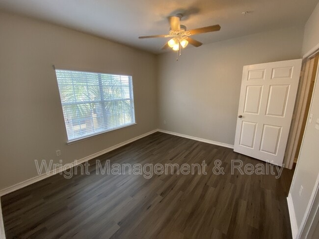 Building Photo - 4323 Bayside Village Dr