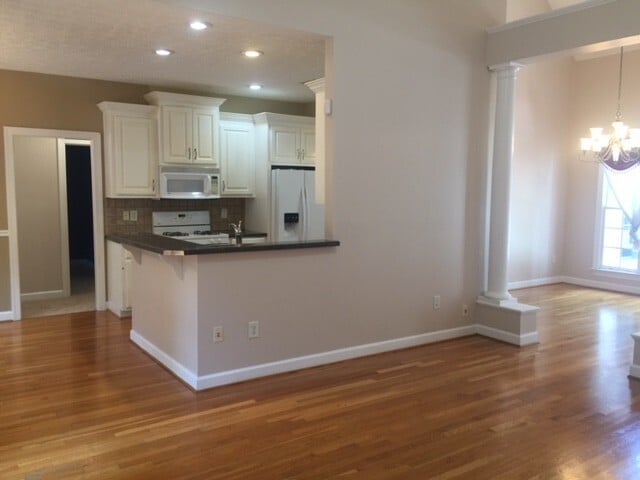 Building Photo - First floor living in Villages of Westminster in Williamsburg VA, Available February 2026!