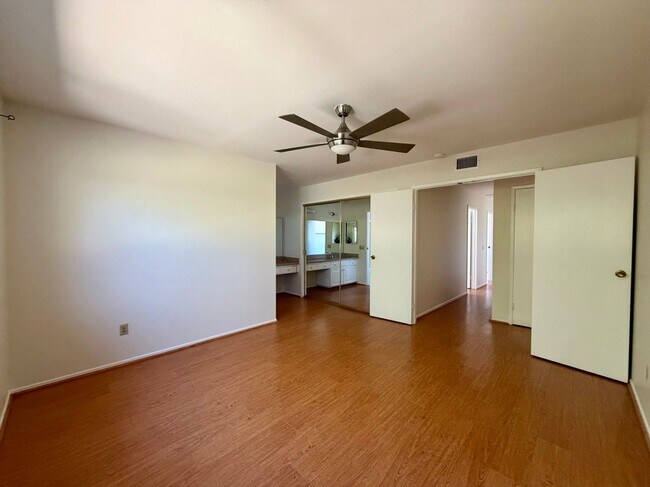 Building Photo - 3430 Bahia Pl