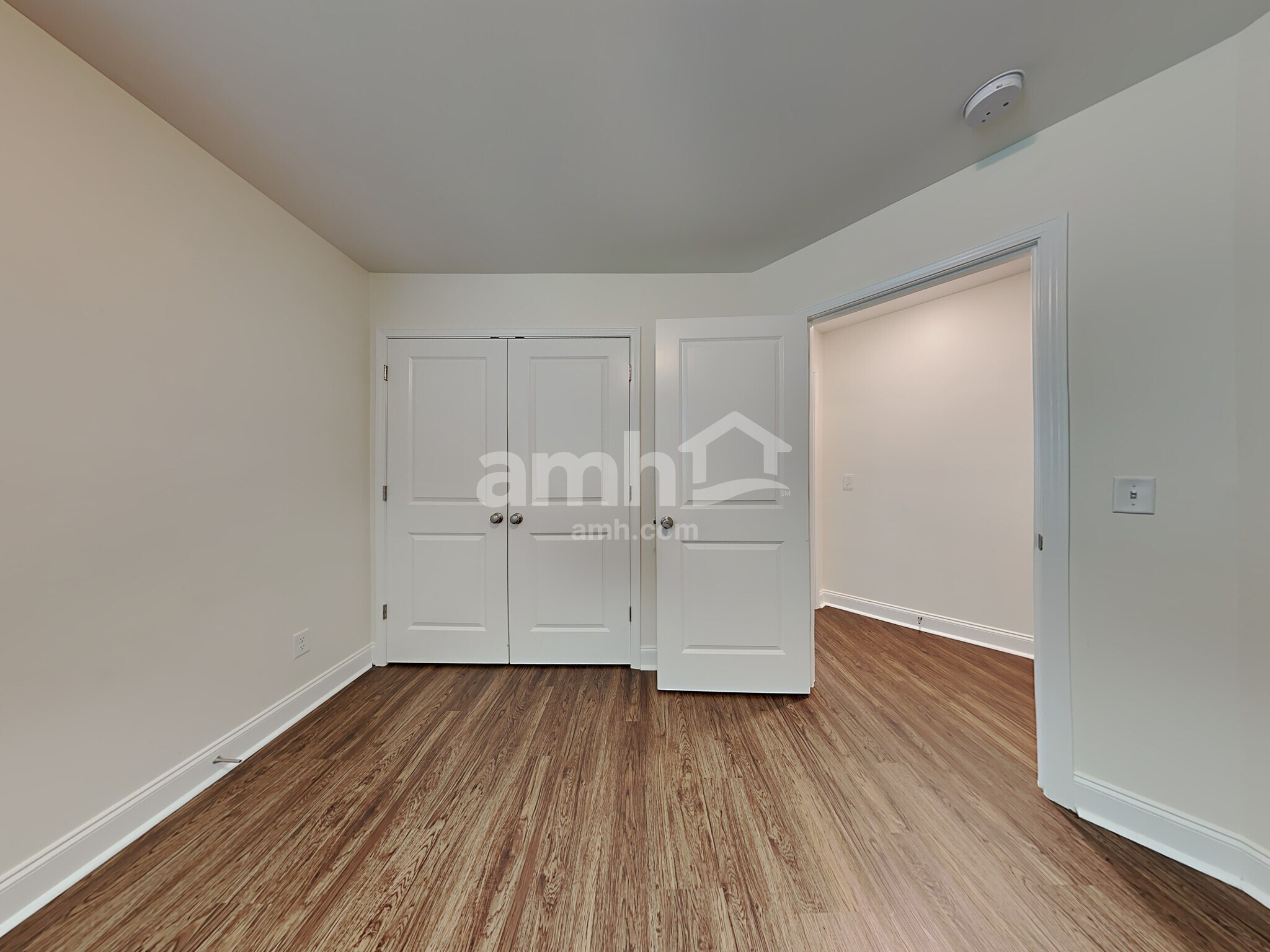 Building Photo - 307 Dogwood Cir