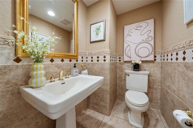 Building Photo - 1661 Seabreeze Dr