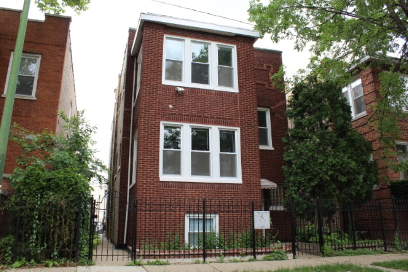 Building Photo - 3024 N Avers Ave