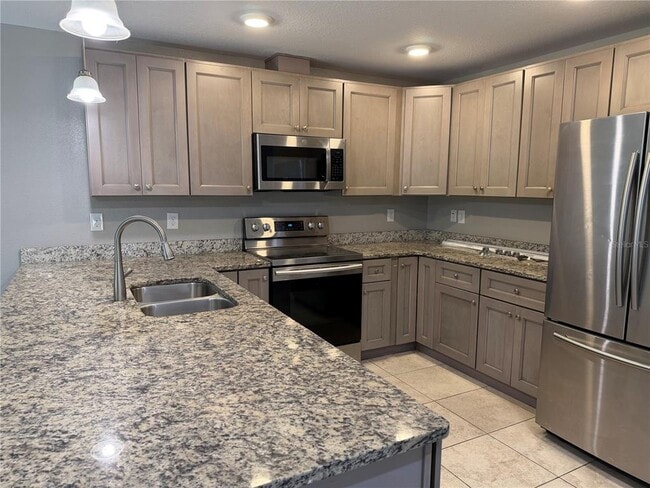 Building Photo - 17107 Thompson Ave