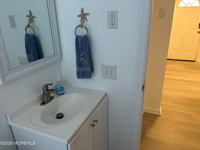 Building Photo - 1804 Grand Central Ave