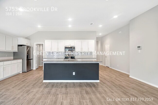 Building Photo - 5753 Brookville Dr