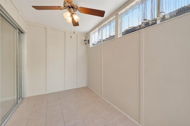 Building Photo - 2516 Commonwealth St