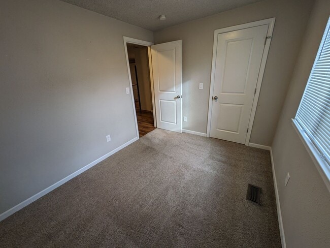 Building Photo - 6009 16th Ave SE