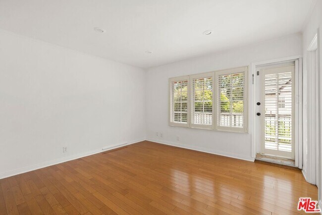 Building Photo - 2980 Haddington Dr