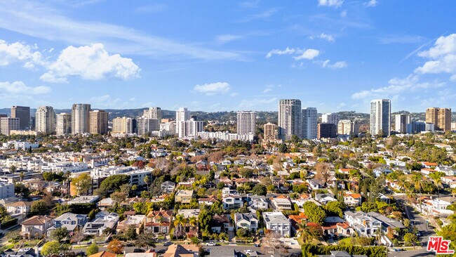 Building Photo - 10575 Holman Ave