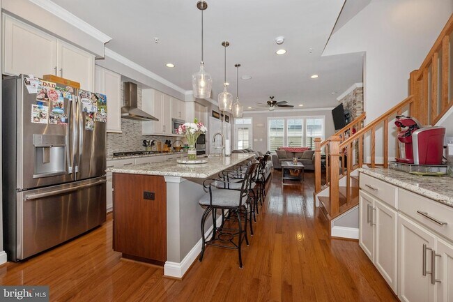 Building Photo - 619 Blandwood Rd