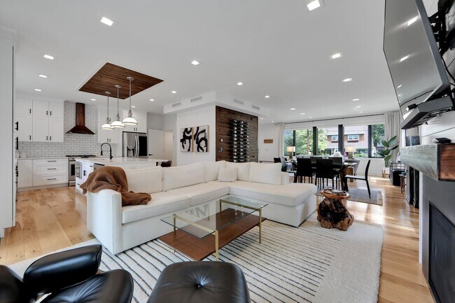 Building Photo - 528 Sagamore Ave