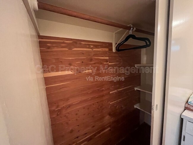 Building Photo - 1 Beach Way