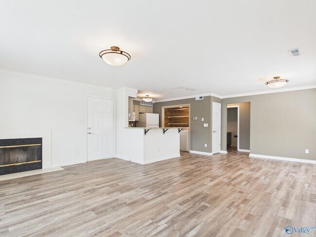 Building Photo - 263 Waters Edge Ln