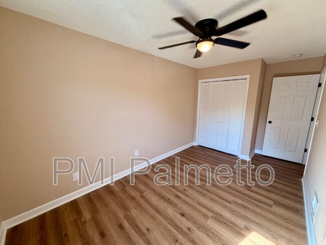 Building Photo - 4716 Leaf Crest Ct