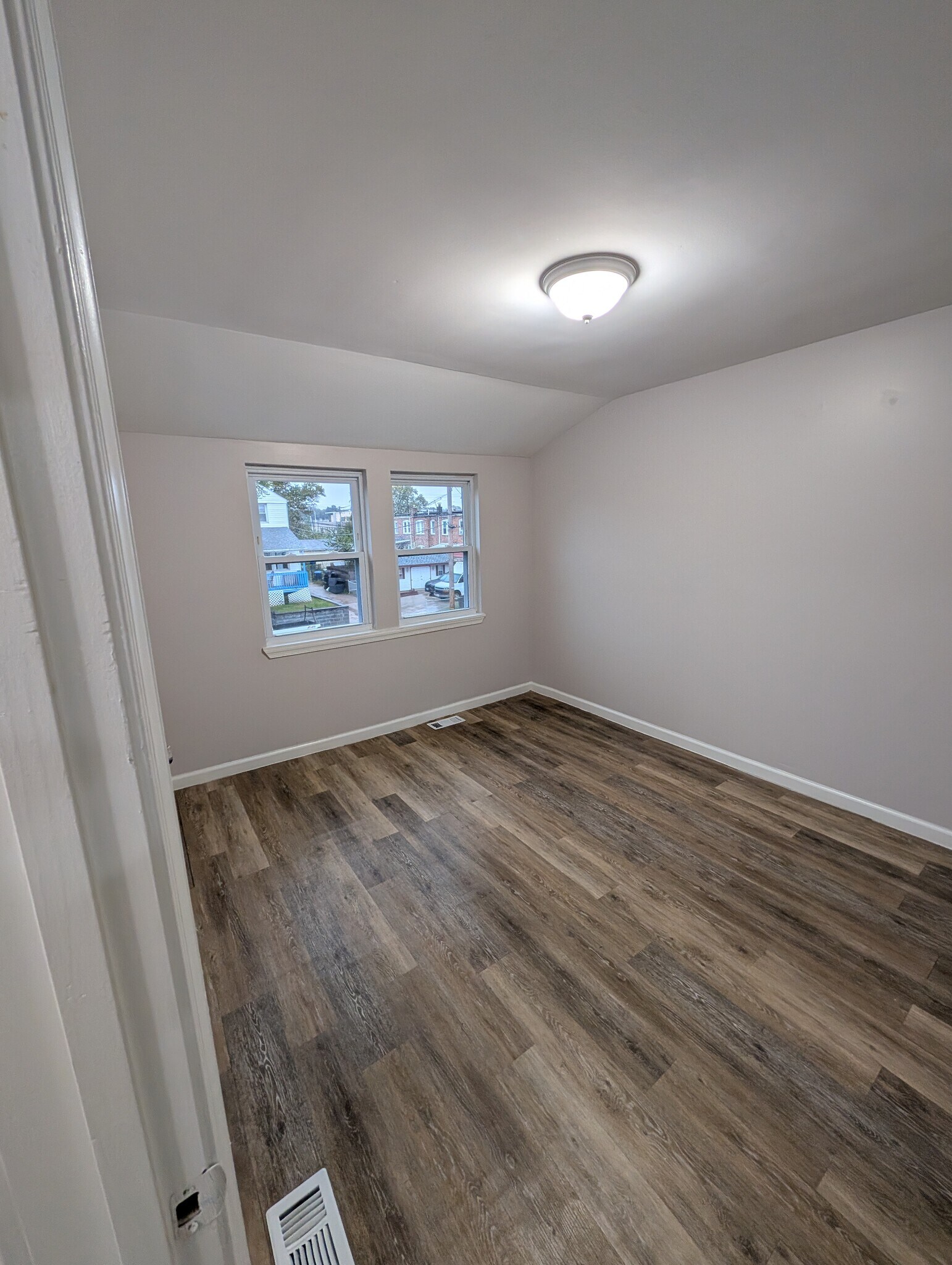 Building Photo - 1100 Steelton Ave