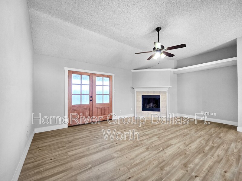 Building Photo - 824 Carrington Dr