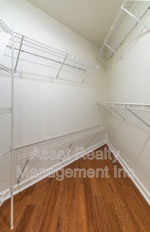 Building Photo - 1315 Lucy Way