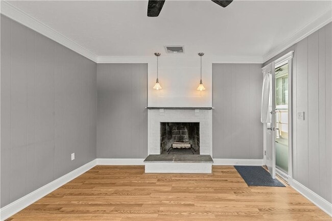 Building Photo - 23 Holten Ave