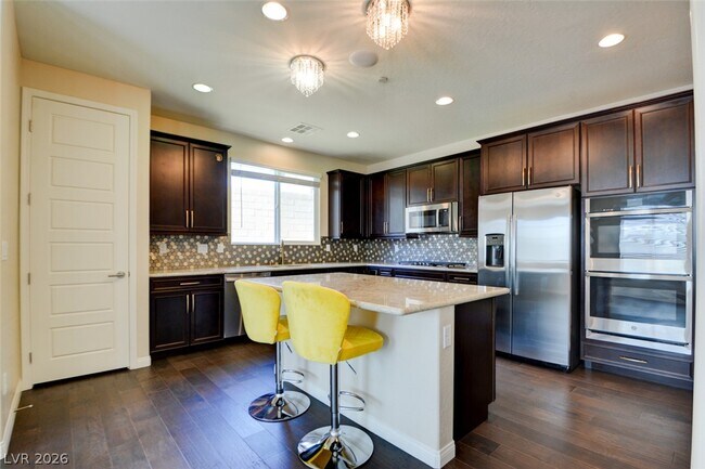 Building Photo - 141 Neverland Ave
