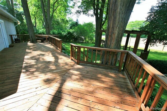 Building Photo - 2536 Alveston Dr