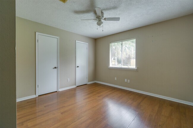 Building Photo - 3006 Stargrass Ct