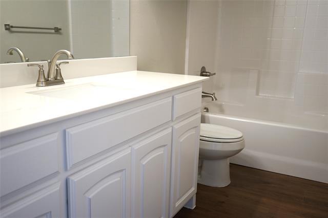 Building Photo - 707 Broken Bow Ln