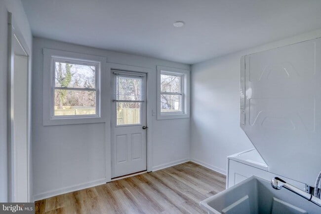 Building Photo - 35617 Airport Rd