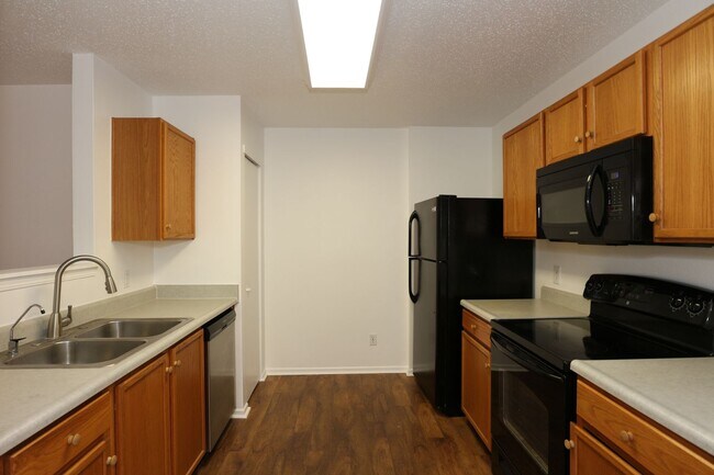 Building Photo - 7937 Cork Bend Ln