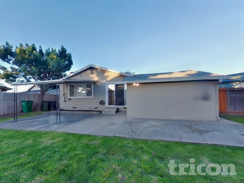 Building Photo - 500 Sonora Ave