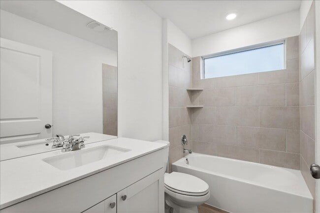 Building Photo - 212 Seven Seas Dr