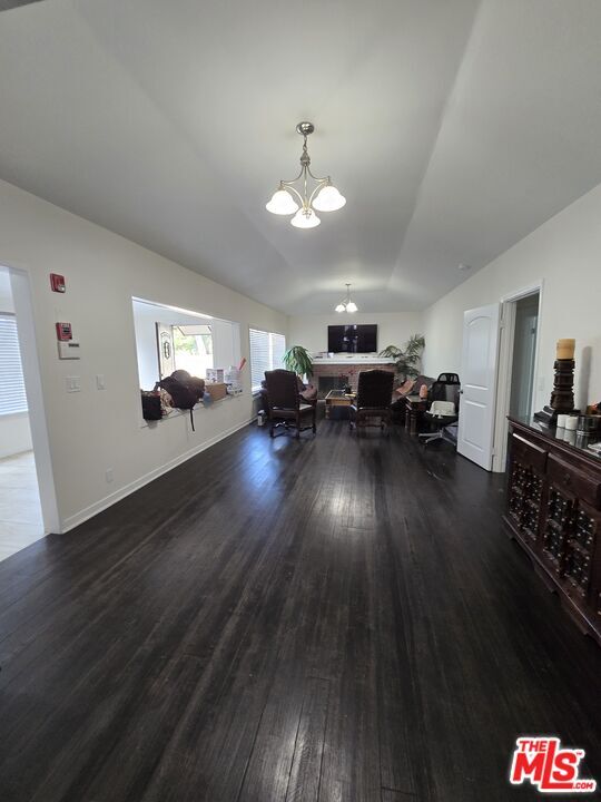 Building Photo - 14151 Chandler Blvd