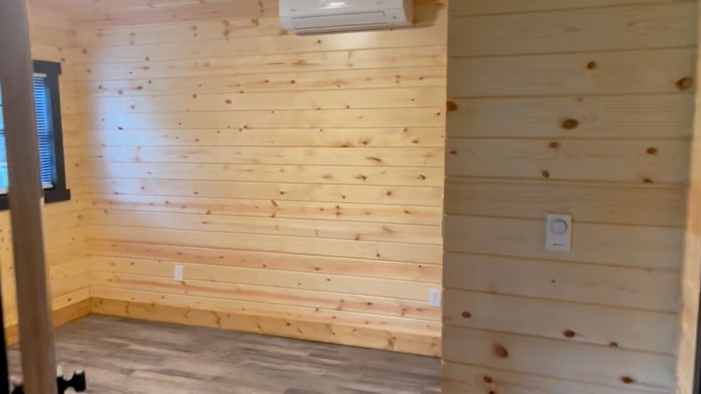 Primary Bedroom - 2152 Twin Springs Rd